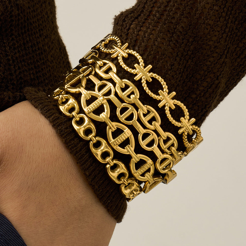 Women's Light Luxury High-grade Stainless Steel Gold Pig Bracelet