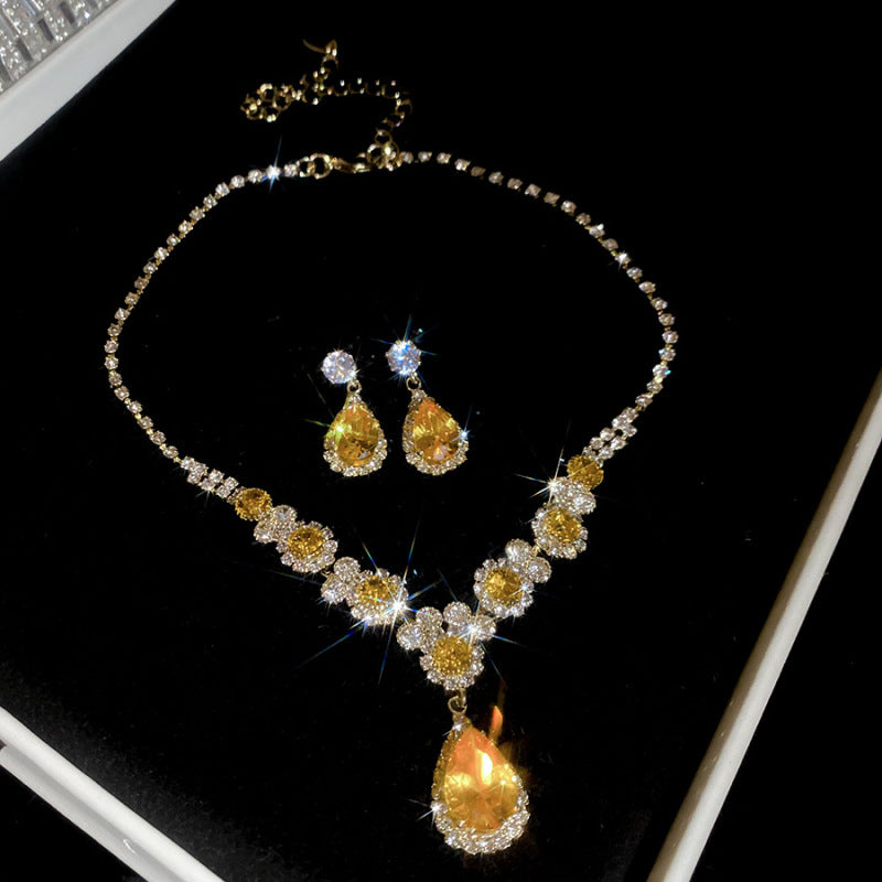 Women's Style Geometric Water Drop Fashion Short Light Jewelry Set