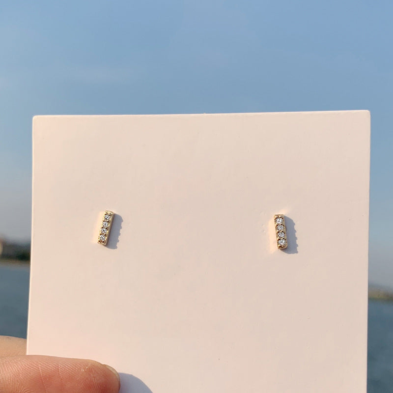 Women's Needle Trendy Small Gold Crowns Personality Simple Stud Earrings