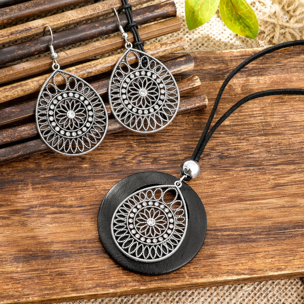 Women's Retro Bohemian Simple Hollow Niche Design Jewelry Set