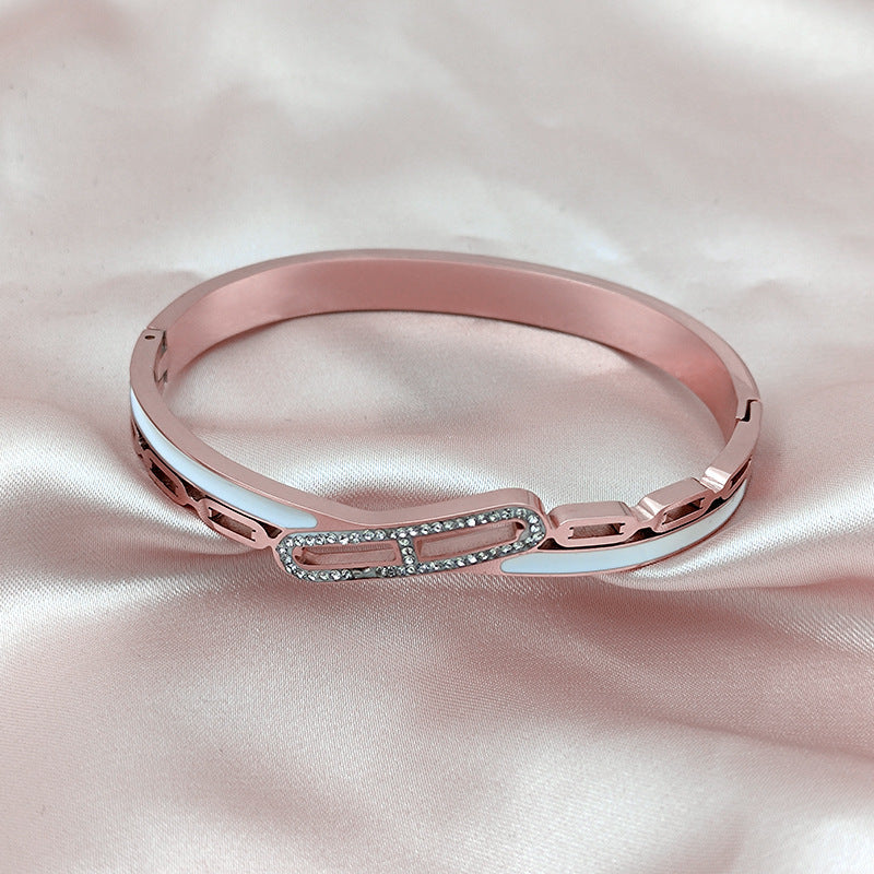 Women's Diamond Letters Buckle Open-ended Design White Shell Simple Bracelet