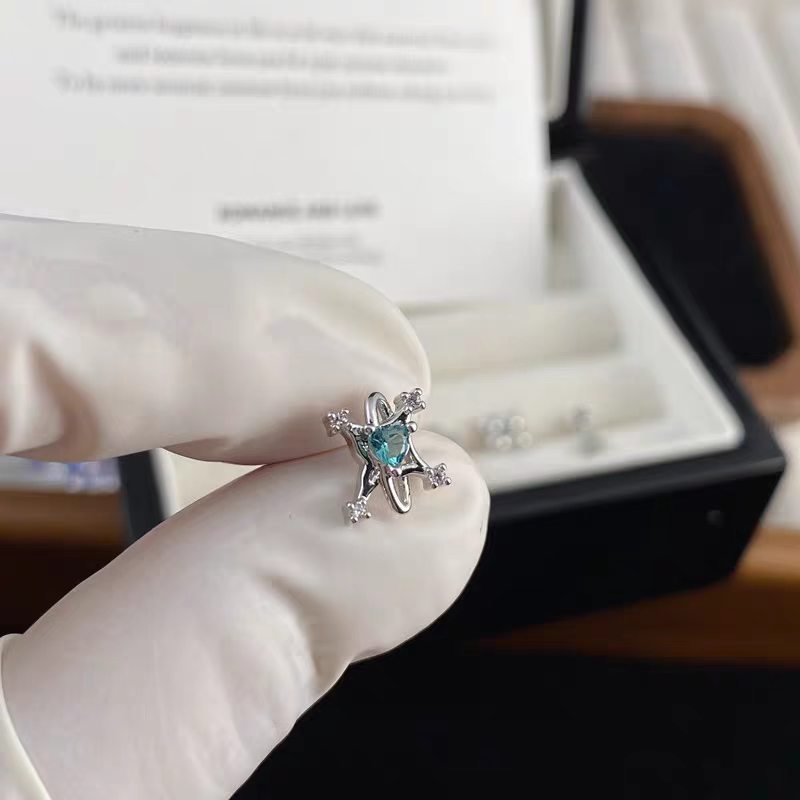 Pa Green Zirconium Umbilicaria Bone Nail Collection Earrings