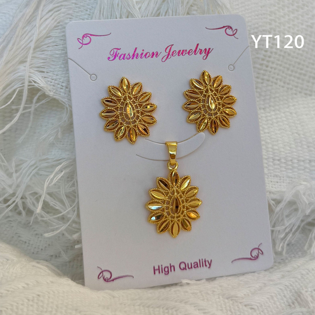 Niche Design Mild Luxury Retro Golden Versatile Jewelry Set