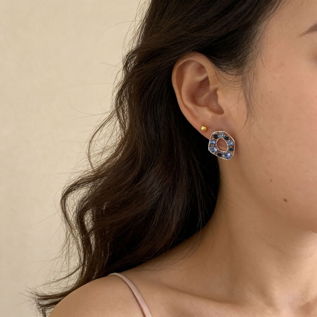 Style Exquisite Flashing Blue Diamond Female Geometric Heart Shape Oval Earrings