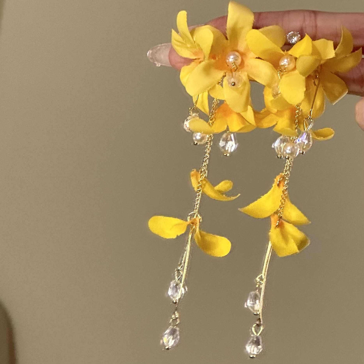 Women's Fresh Yellow Flower Tassel For Gentle Sense Vacation Style Earrings