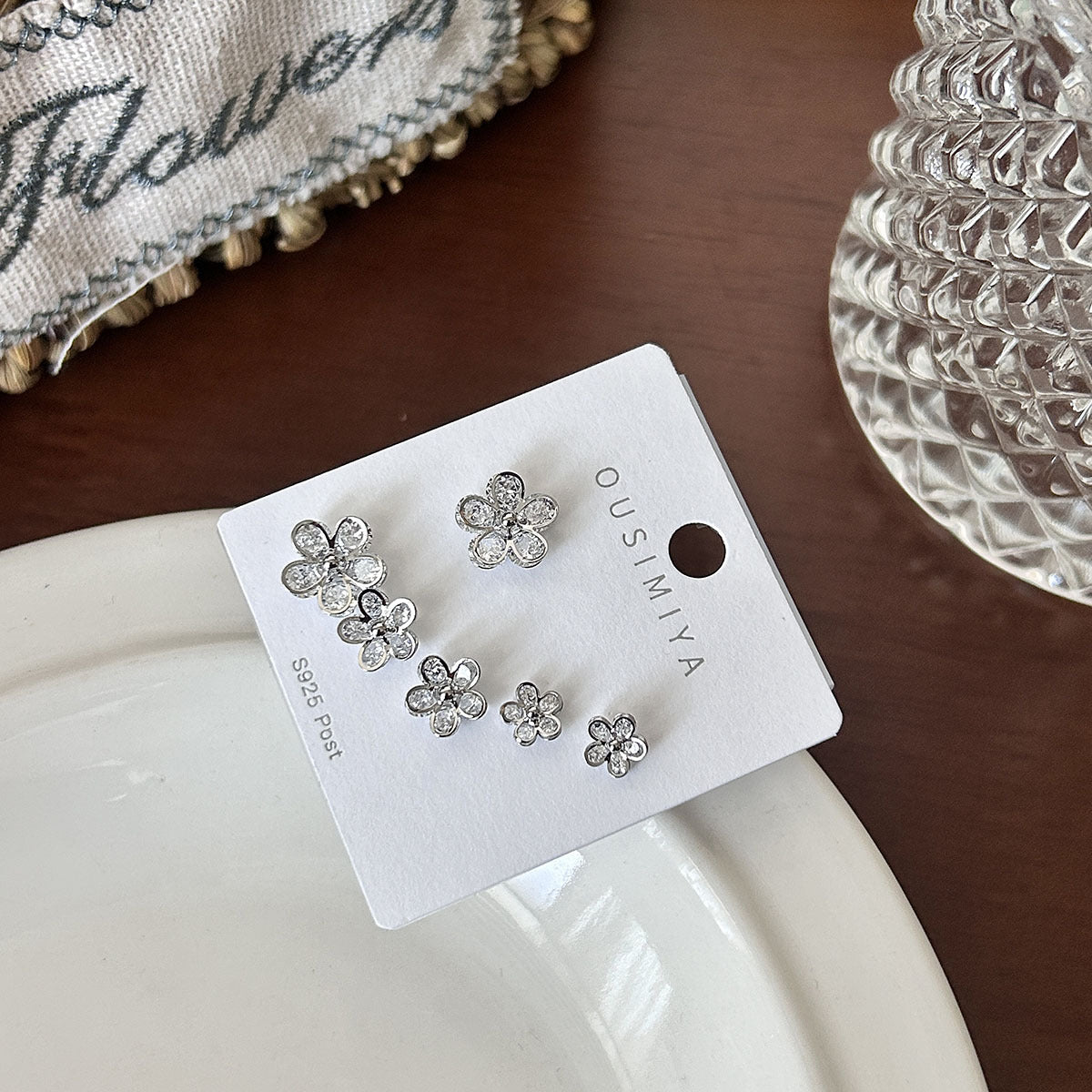 Micro Diamond Zircon Simple Niche Temperament Earrings