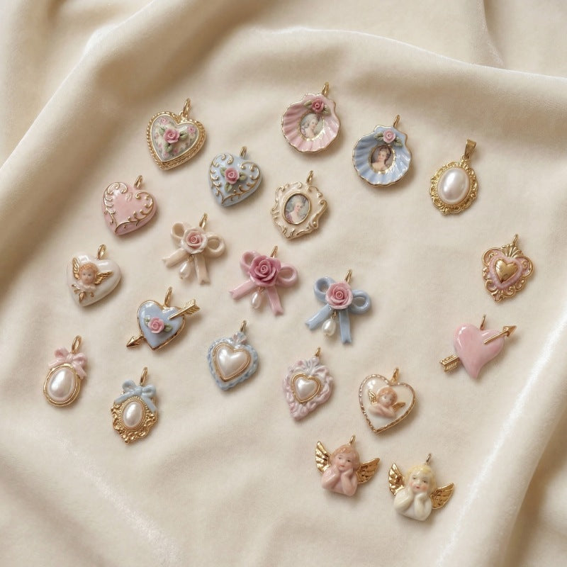 Love Small Pink Shell Bow Daily High Pendant
