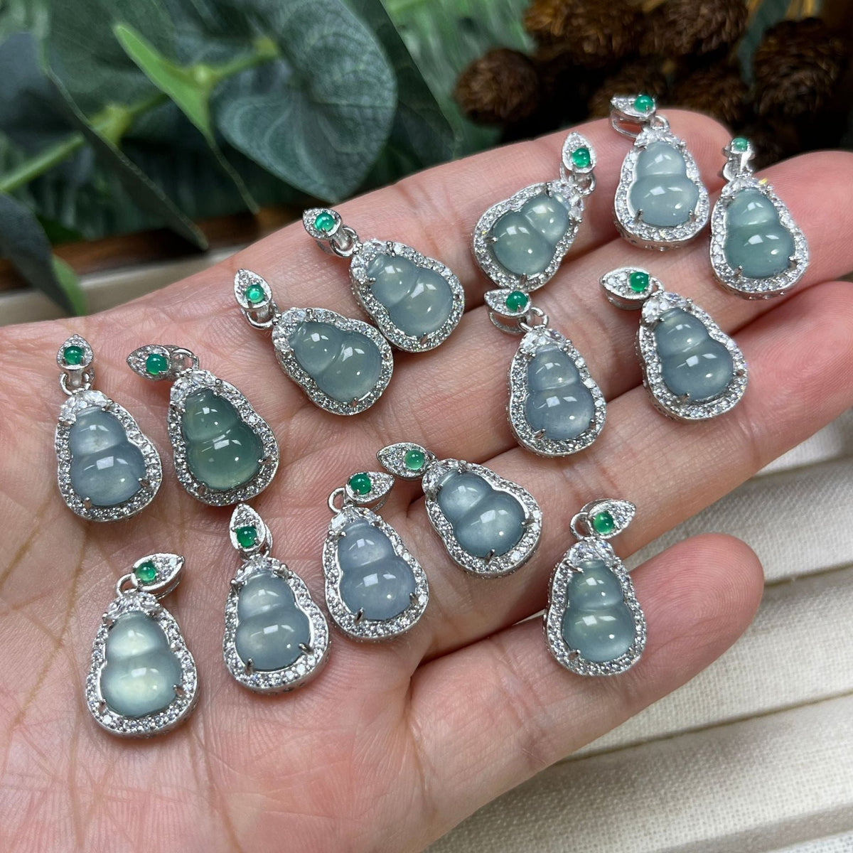 Natural Blue Water Jade Gourd Inlaid Sier White Gold Pendant