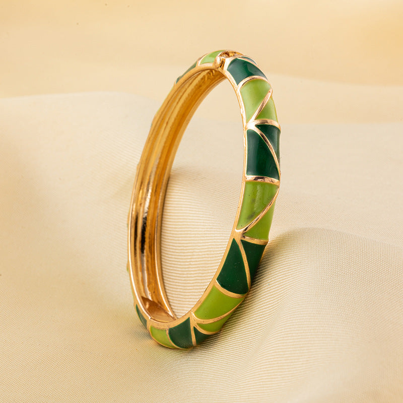 Old Tourist Souvenir Enamel Color Fine Bracelet