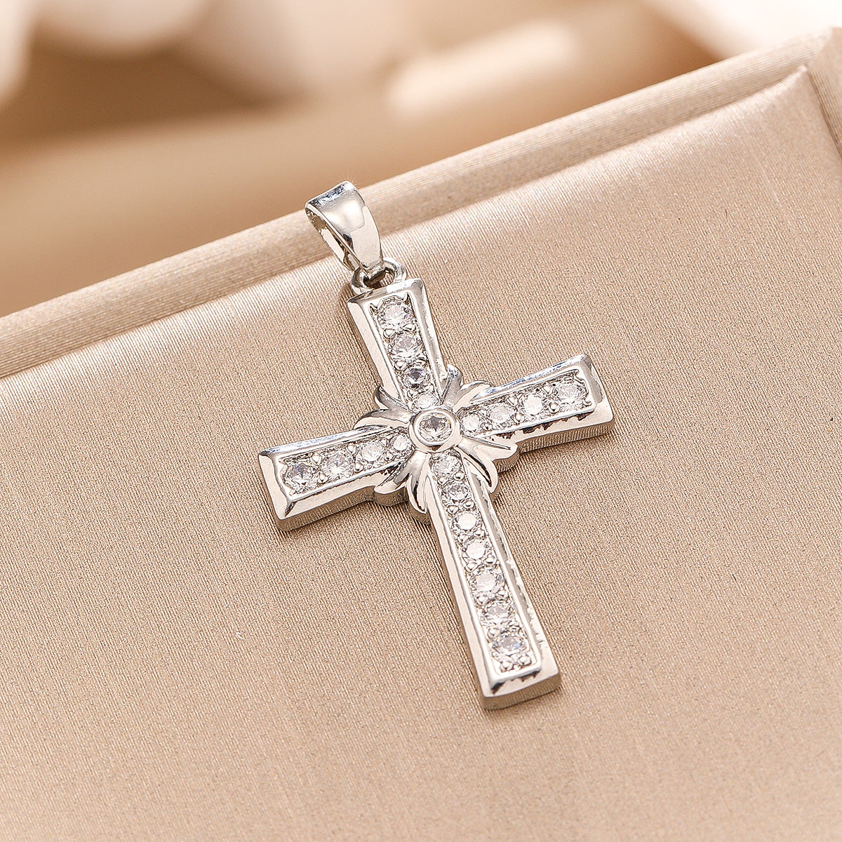 Religious Simple Copper Inlaid Zircon Stainless Steel Chain Pendant
