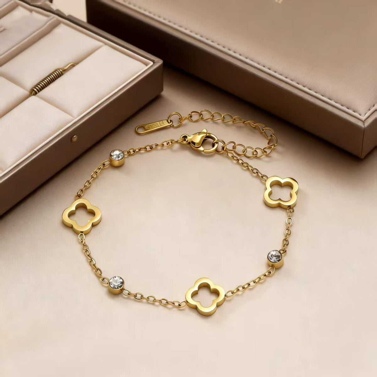 Stainless Steel Clover Flower Hollow Ear Gold Light Necklaces