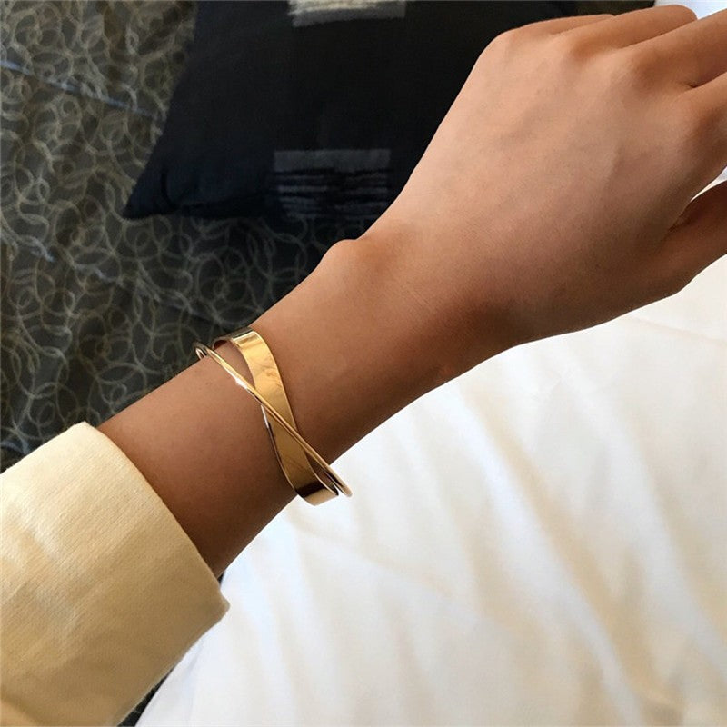 Cross Irregular Lines Twisted Personality Geometry Glossy Bracelet
