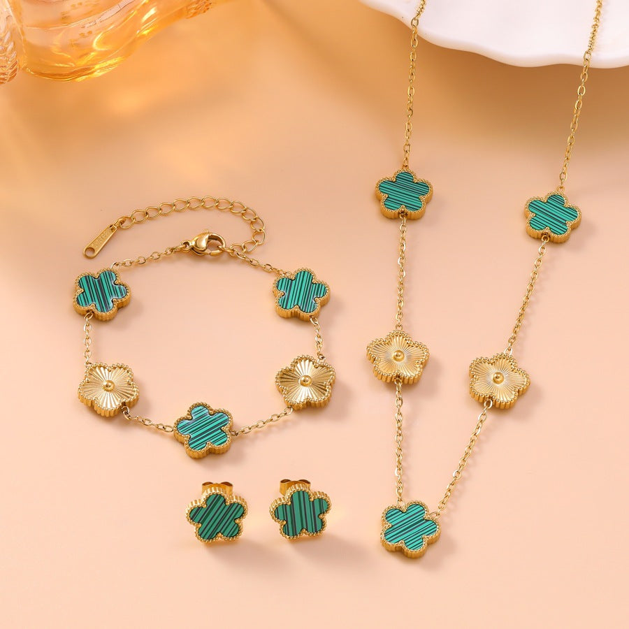 Women's Exquisite Texture Five-leaf Flower Ear Gold Stainless Jewelry Set