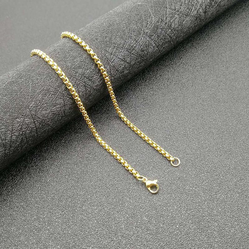 Ear Titanium Steel Vacuum Gold Plating Pendant