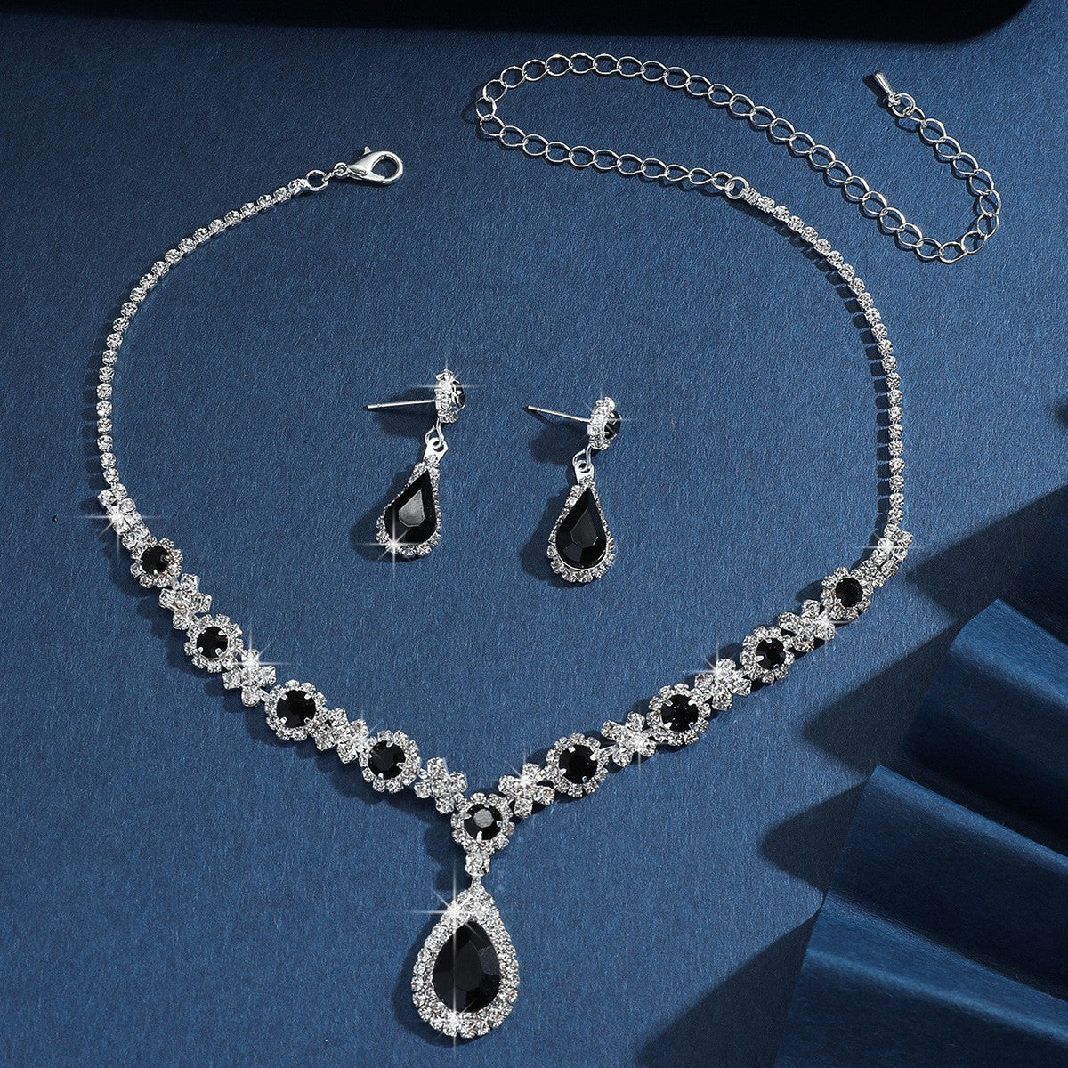 Simple Flower Water Drop Two-piece Dress Necklaces