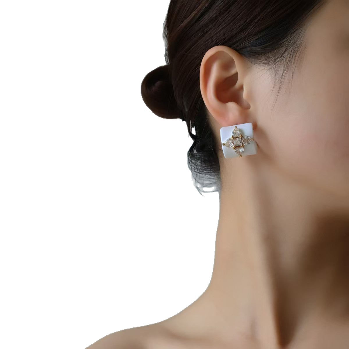 Women's Flower Ear Clip Fashion Exquisite Refined Grace Small Personality Vintage Earrings