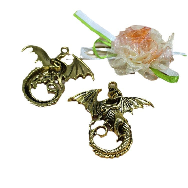 Graceful Retro Zinc Alloy Personalized Dragon Pendant