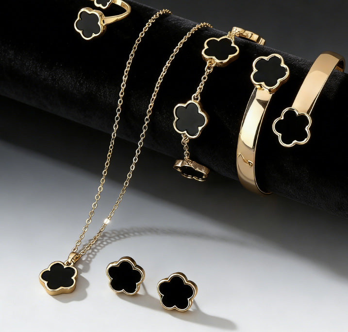 Women's Lucky Four-leaf Clover Five Petal Flower Bracelets
