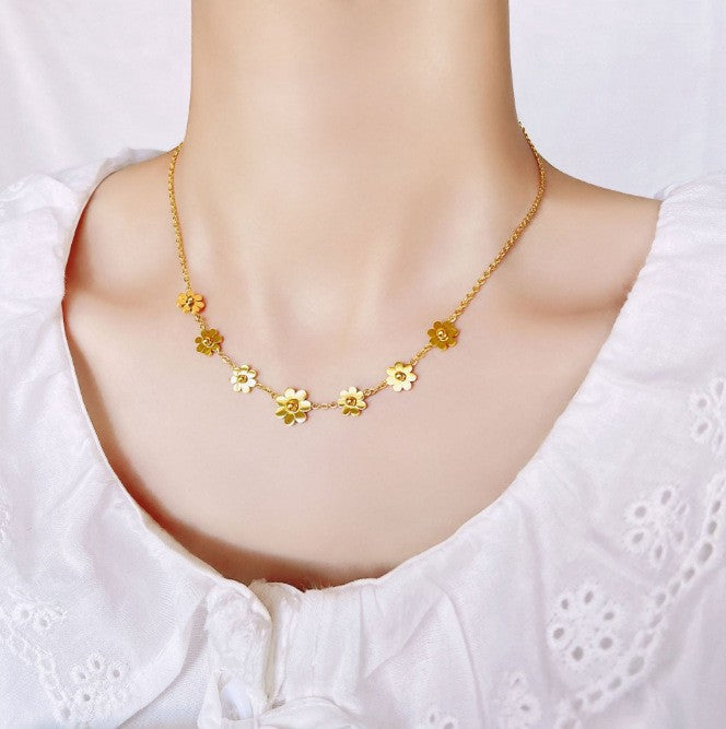 Gold Little Daisy Female Niche Design Advanced Fresh Sunflower Clavicle Jewelry Set