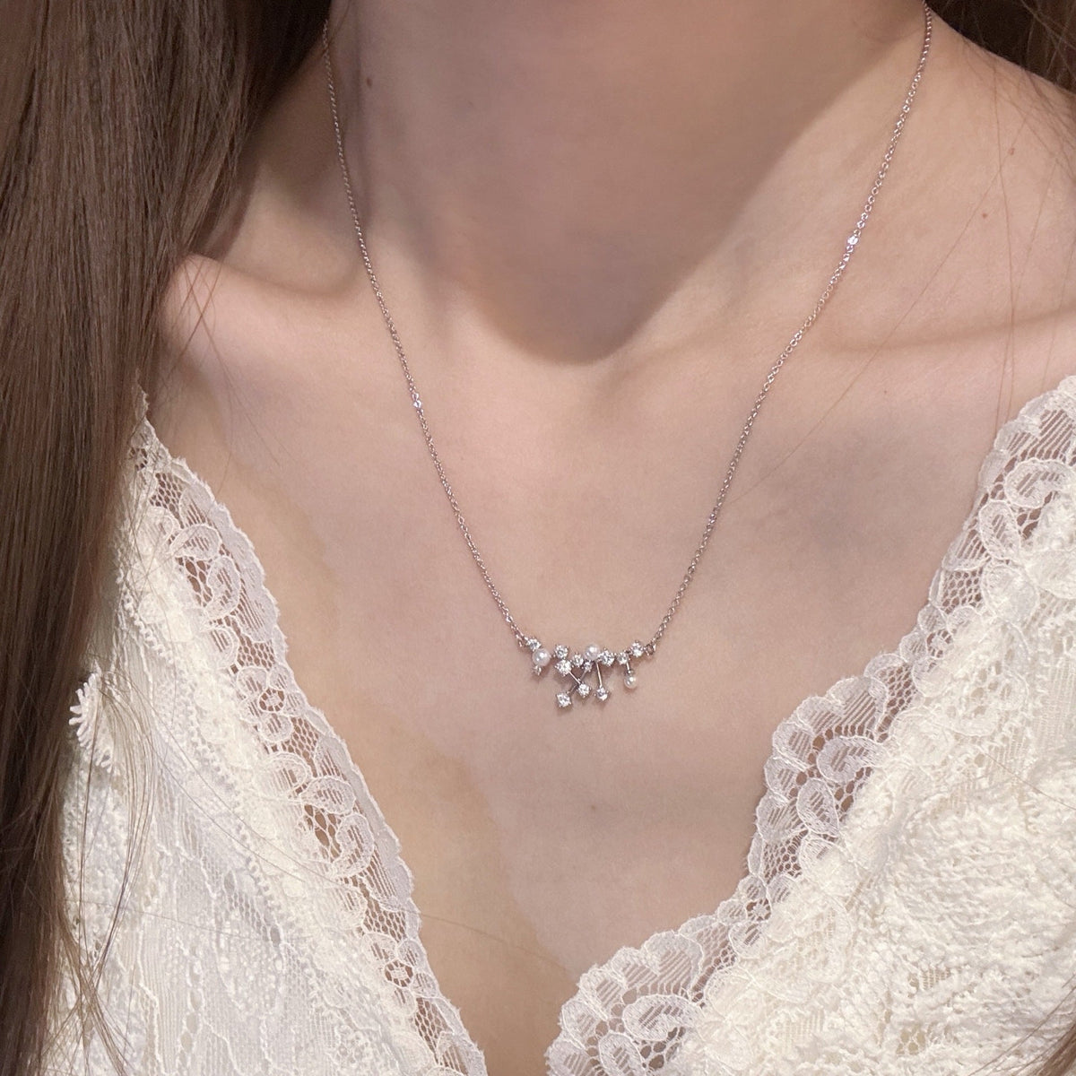 Spring Flower Pearl Super Flash Zircon Light Luxury High-grade Exquisite Necklaces