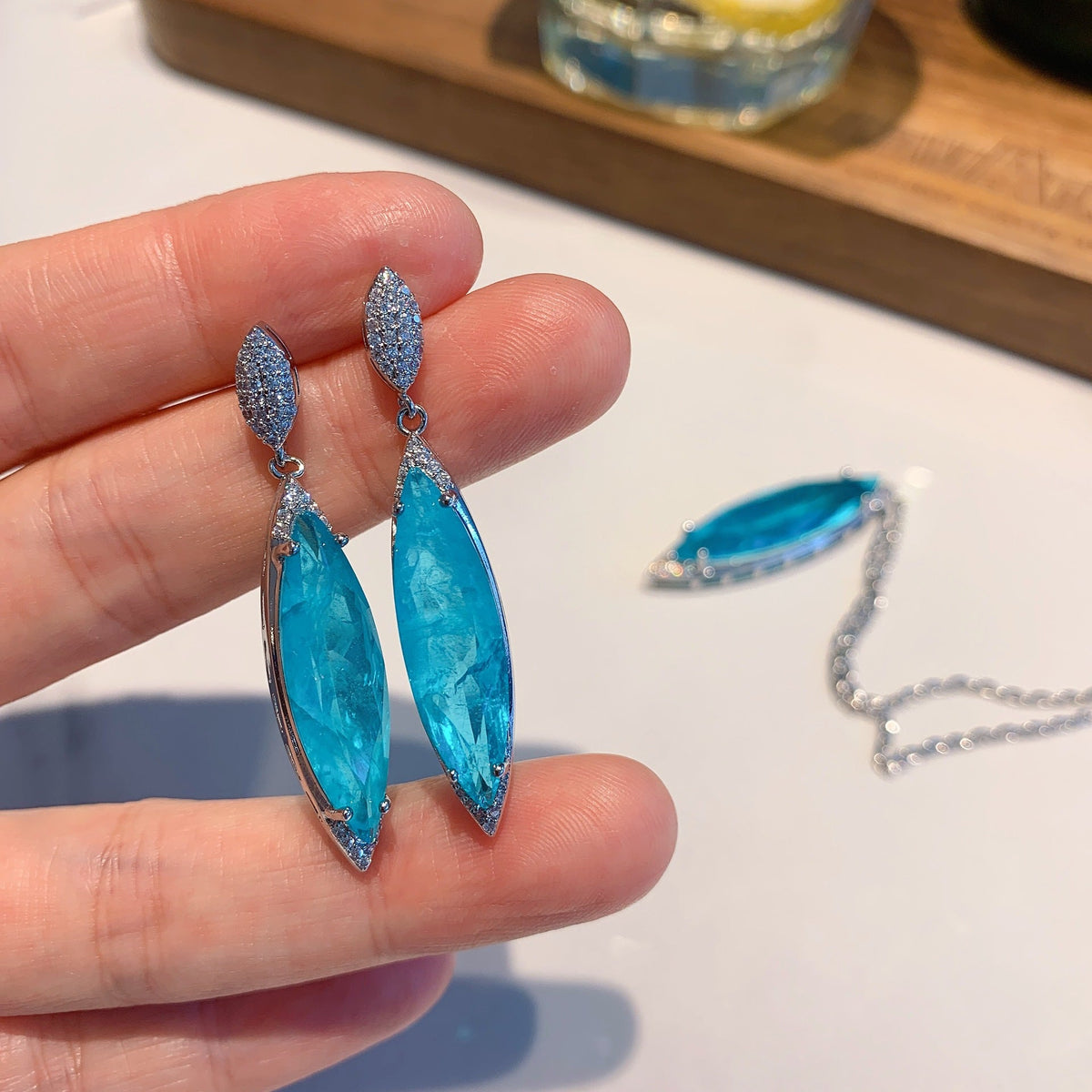 Women's Retro Fashion Style Pa Blue Ear Jewelry Set