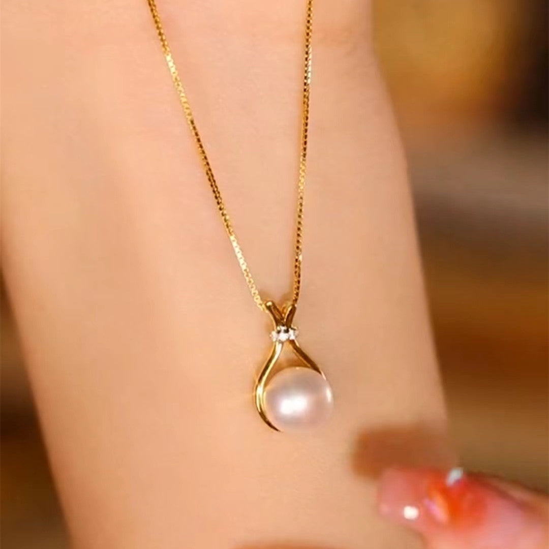 Women's Lucky Bag Pearl Light Luxury Fashion Design Gentle Fairy Clavicle Necklace