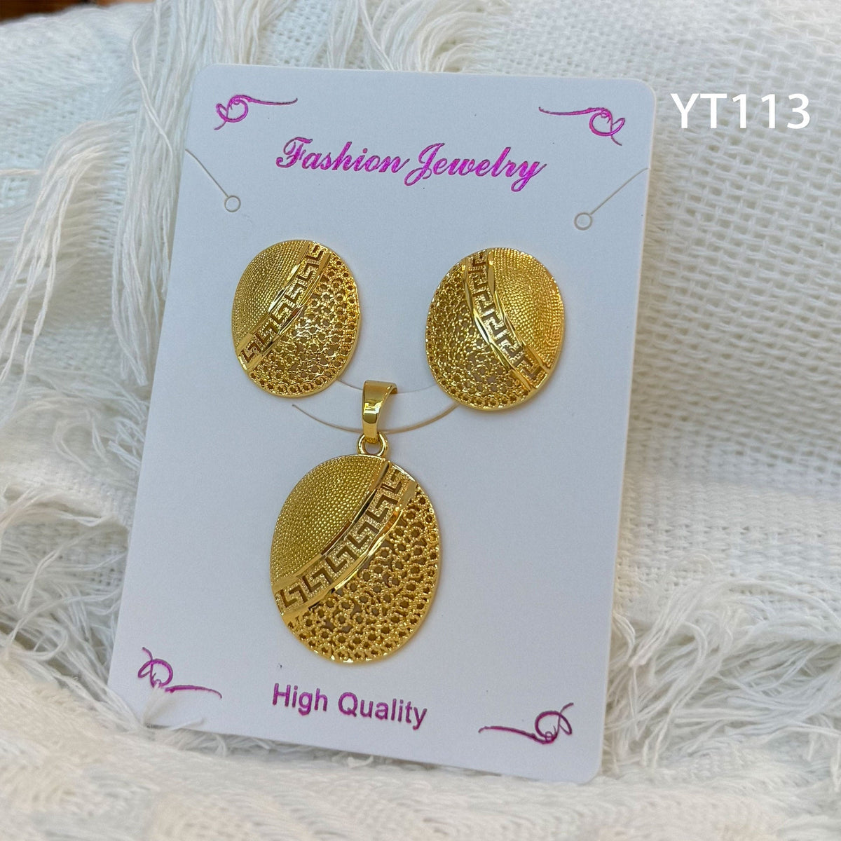 Niche Design Mild Luxury Retro Golden Versatile Jewelry Set