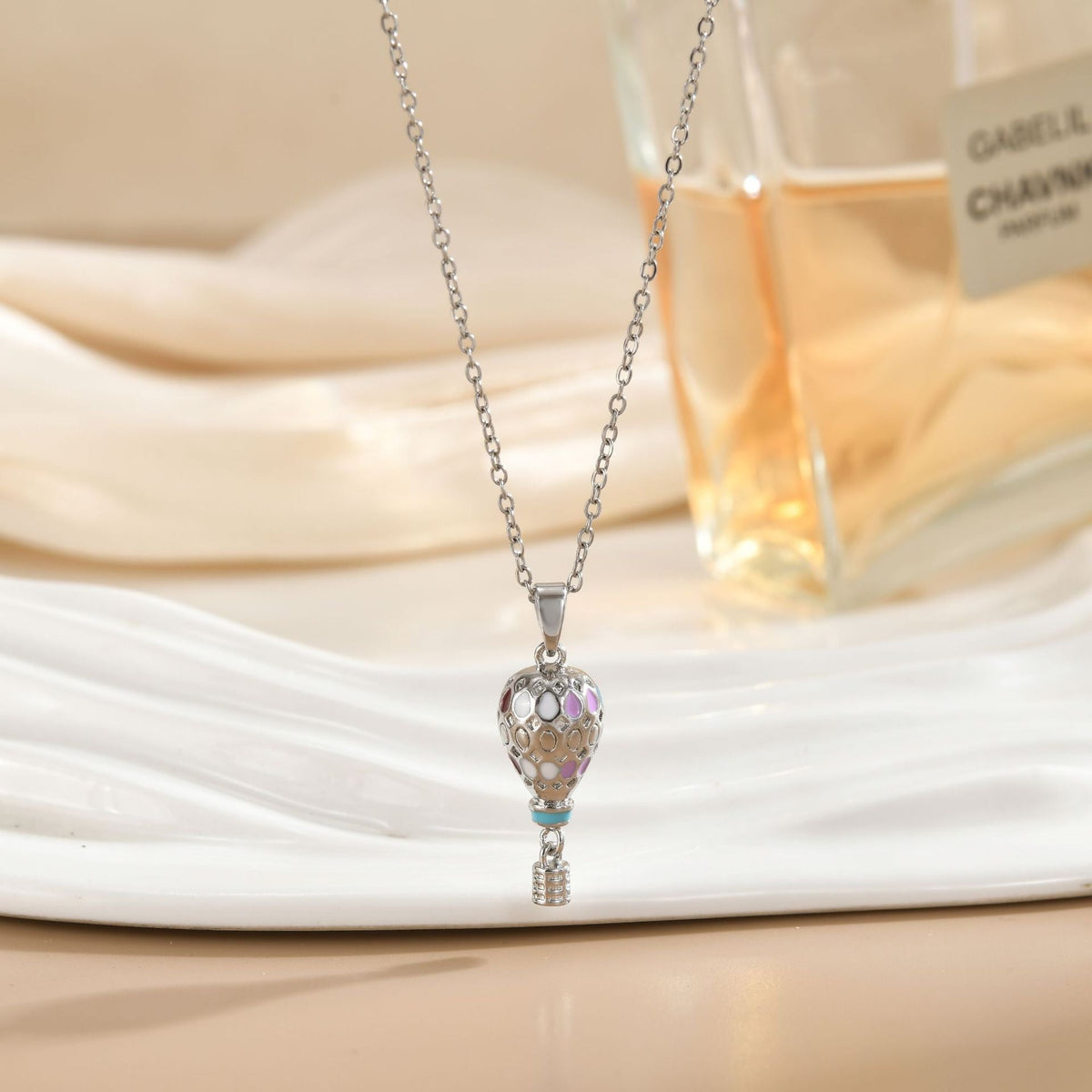 South America Turkey Three-dimensional Hot Air Balloon Female Affordable Luxury Pendants