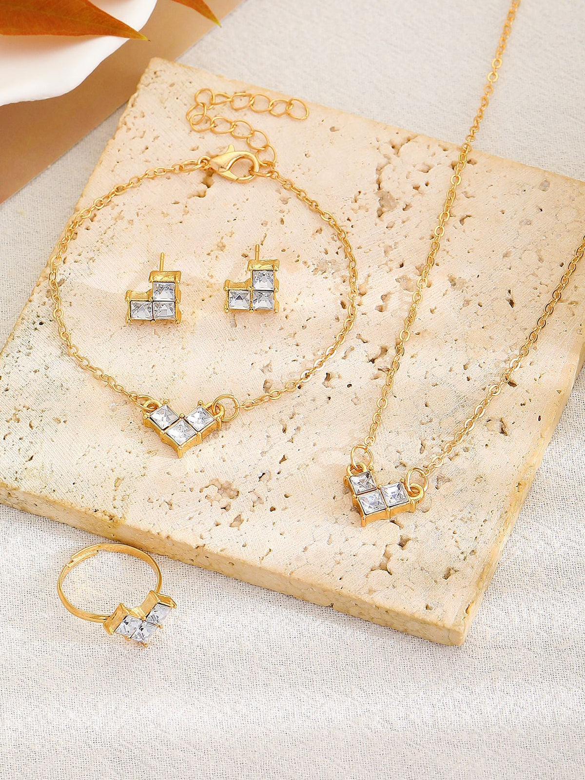 Personality Heart Shape Rhinestone Shiny Bride Necklaces