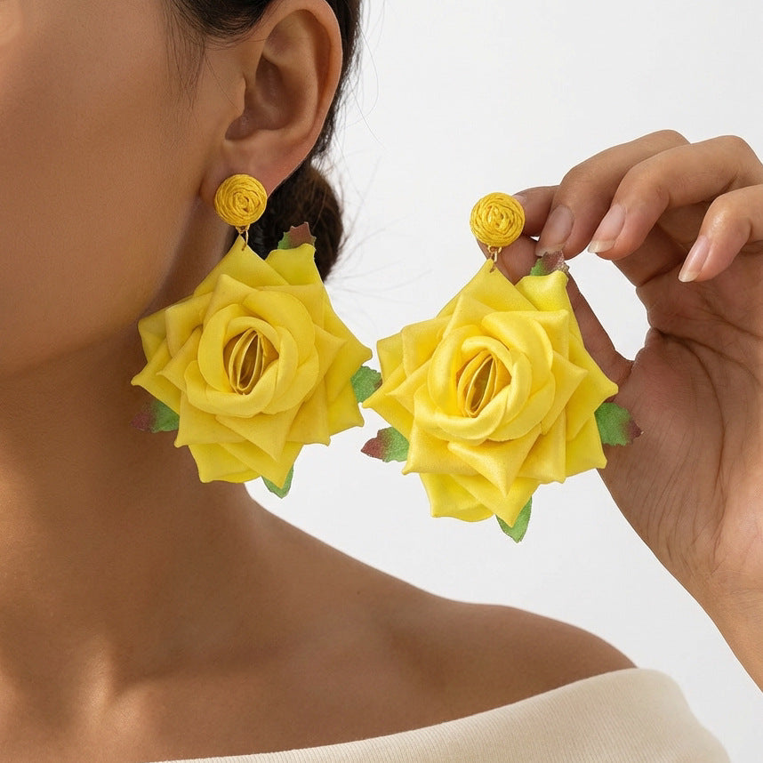 Women's Artificial Flower Light Luxury High-grade Temperament Sweet Earrings