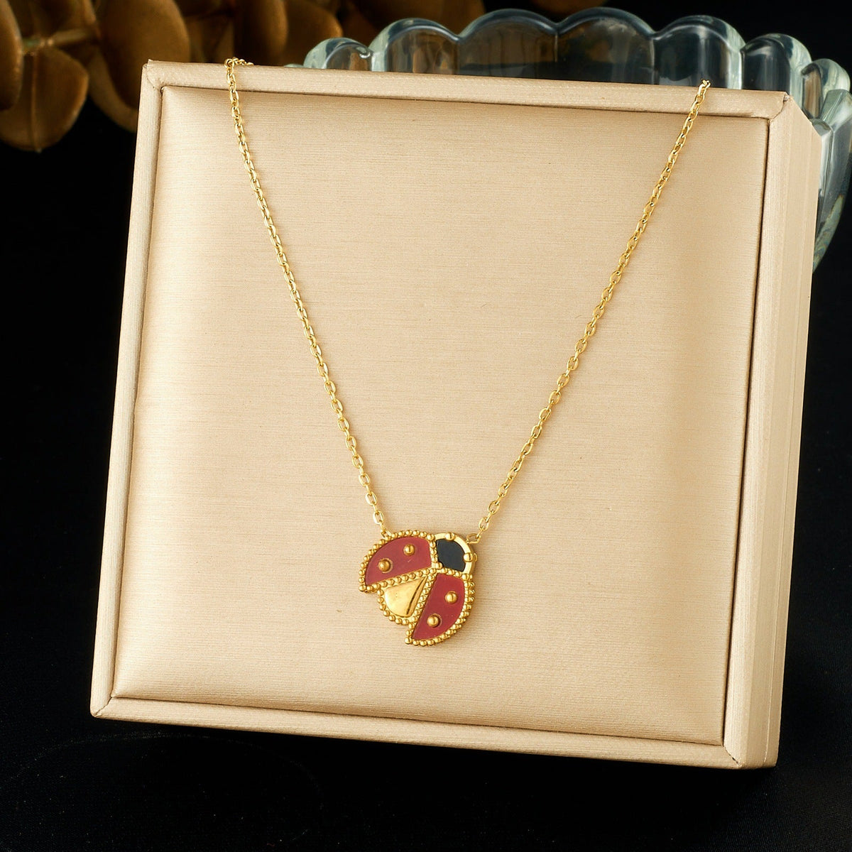 Slouchy Hot Ladybug Gold-plated Clavicle Chain Jewelry Set