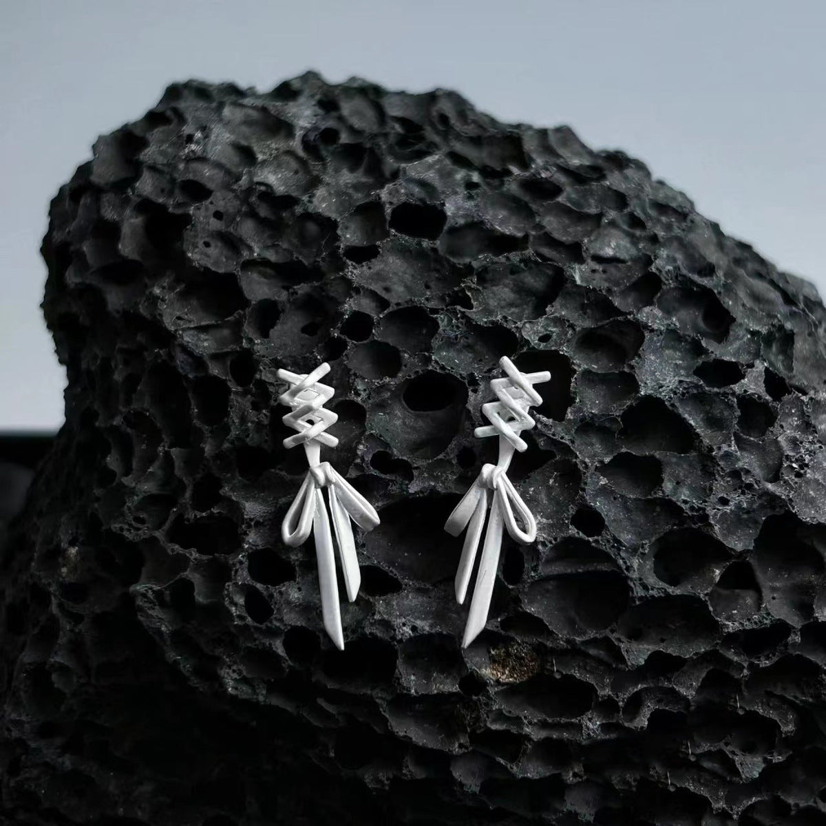Women's Ribbon For Elegant Simple Temperamental Minority Advanced Design Light Luxury Earrings