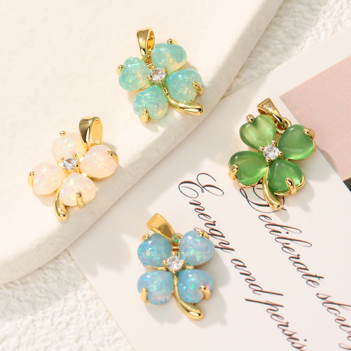 Light Luxury Four-leaf Clover Gold Inlaid Zircon Pendants