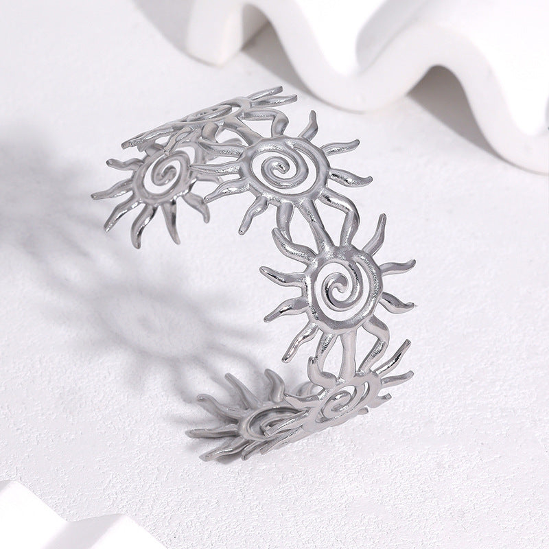 Steel Open Sun Spiral Personality Design Light Luxury High-grade Gold-plated Bracelet