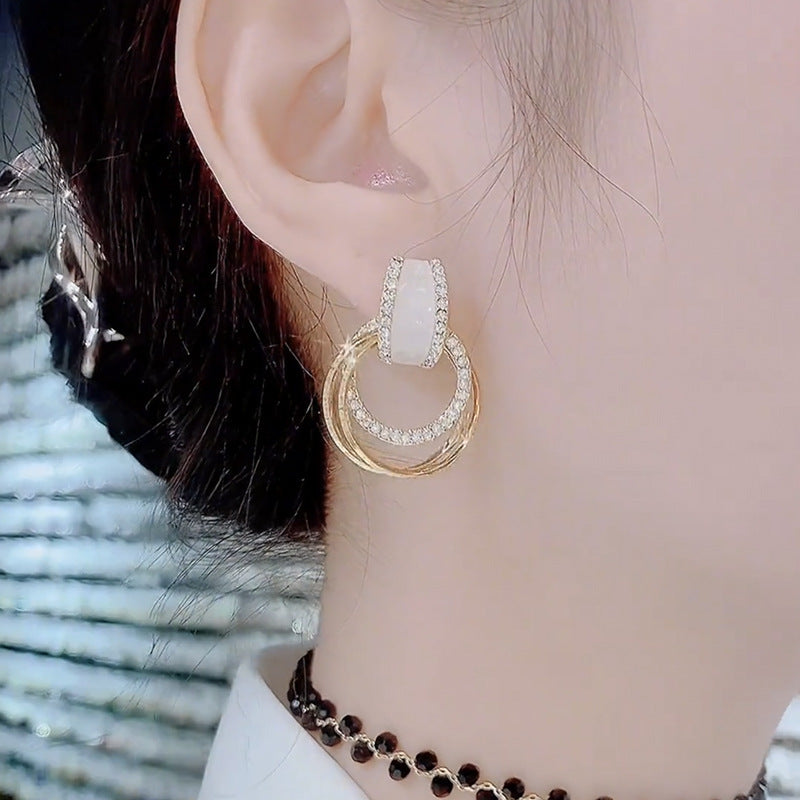 Elegant High-grade Buckle Exquisite Light Luxury Temperament Earrings