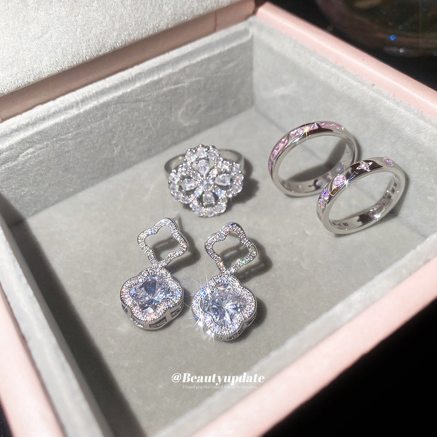 Women's Sier Needle Zircon Flower Hollow Delicate Ear Super Flash Temperament Jewelry Set