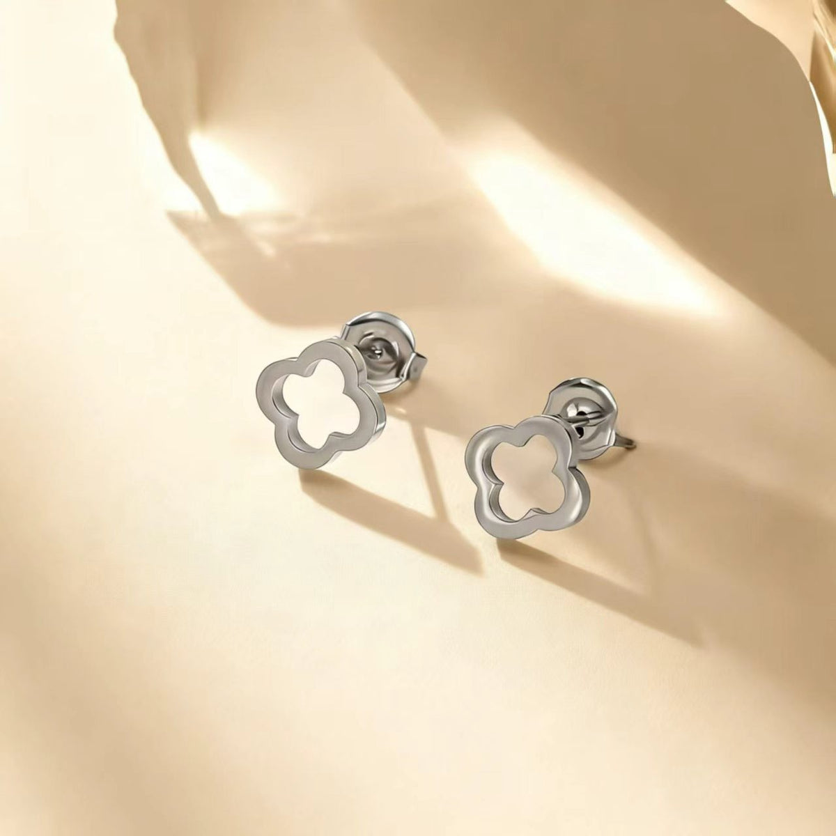 Stainless Steel Clover Flower Hollow Ear Gold Light Necklaces