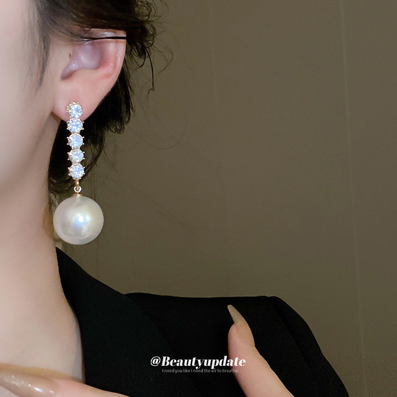 Women's Side-by-side Stick Pearl Exaggerated Personalized High-grade Light Luxury Earrings