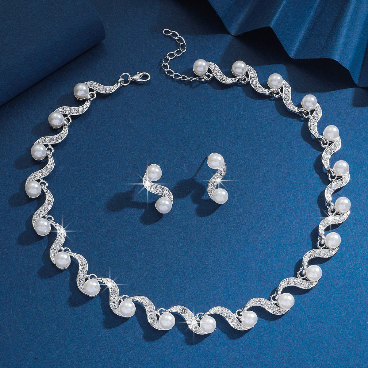 Delicate Pearl Rhinestone Suite Simple Clavicle Chain Neck Formal Jewelry Set