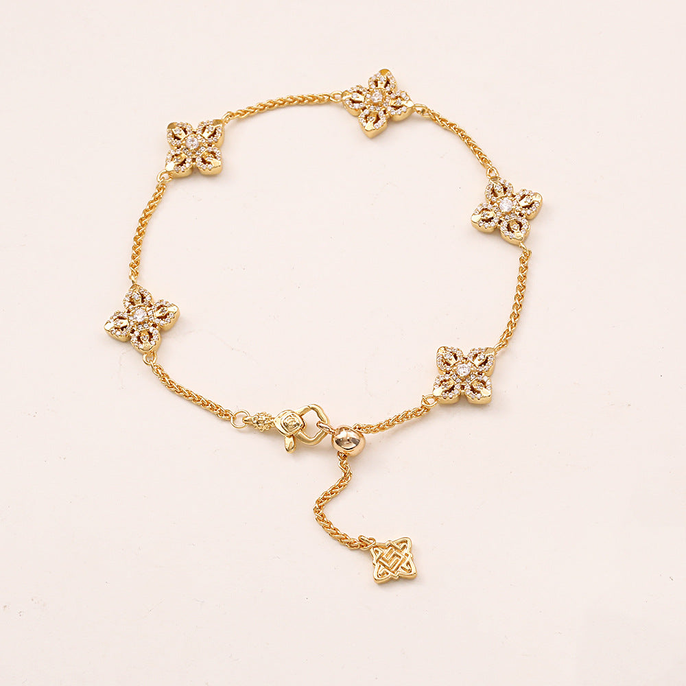 High-grade Shiny Zircon Clover Fashion Fresh Sweet Style Temperament Bracelet