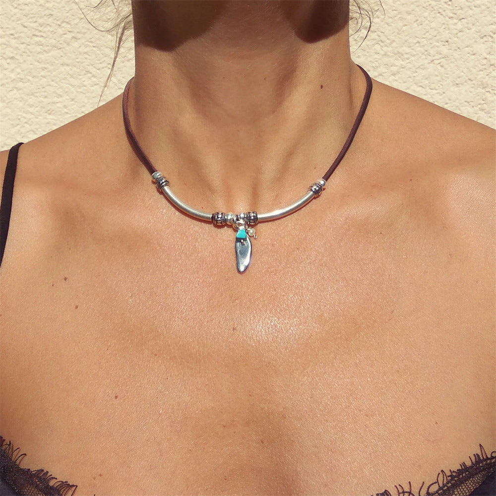 Light Luxury Minimalist Versatile Fashion Geometric Alloy Clavicle Chain Pendants
