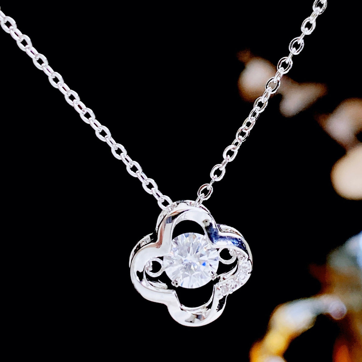 Flower Fashionable Simple Exquisite Commuter High-grade Necklace