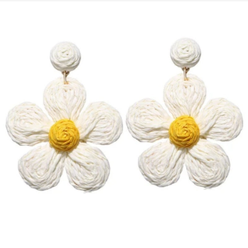 Women's High-grade Sweet Flowers Raffia Fashion Hand-knitted Earrings