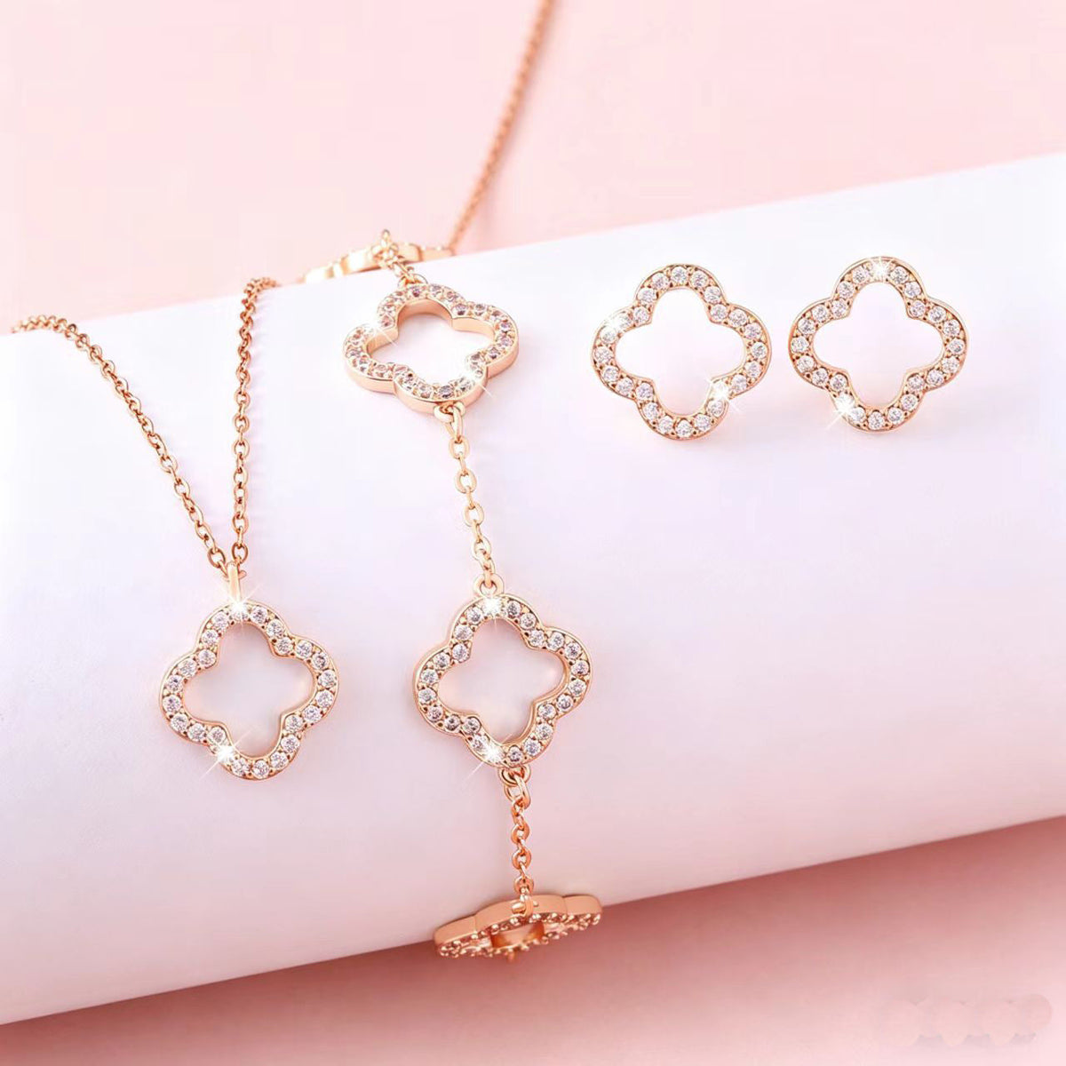 Inlaid Zircon Hollow Four-leaf Flower Three-piece Jewelry Set