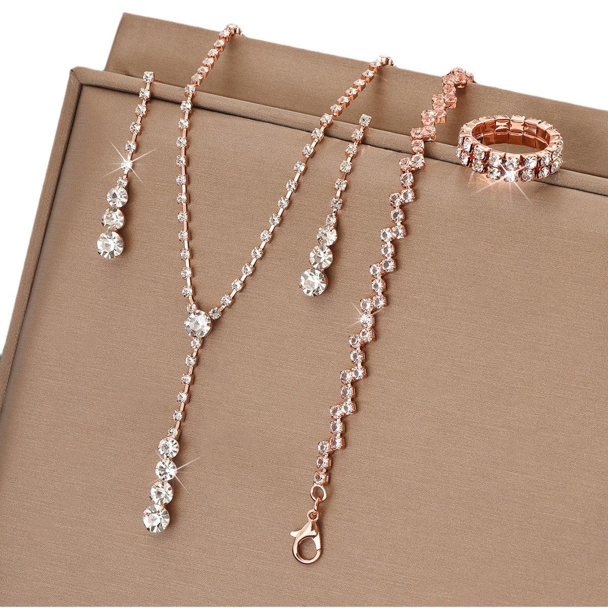 Women's Fashion Light Luxury Zircon Clavicle Chain Design Rhinestone Necklaces