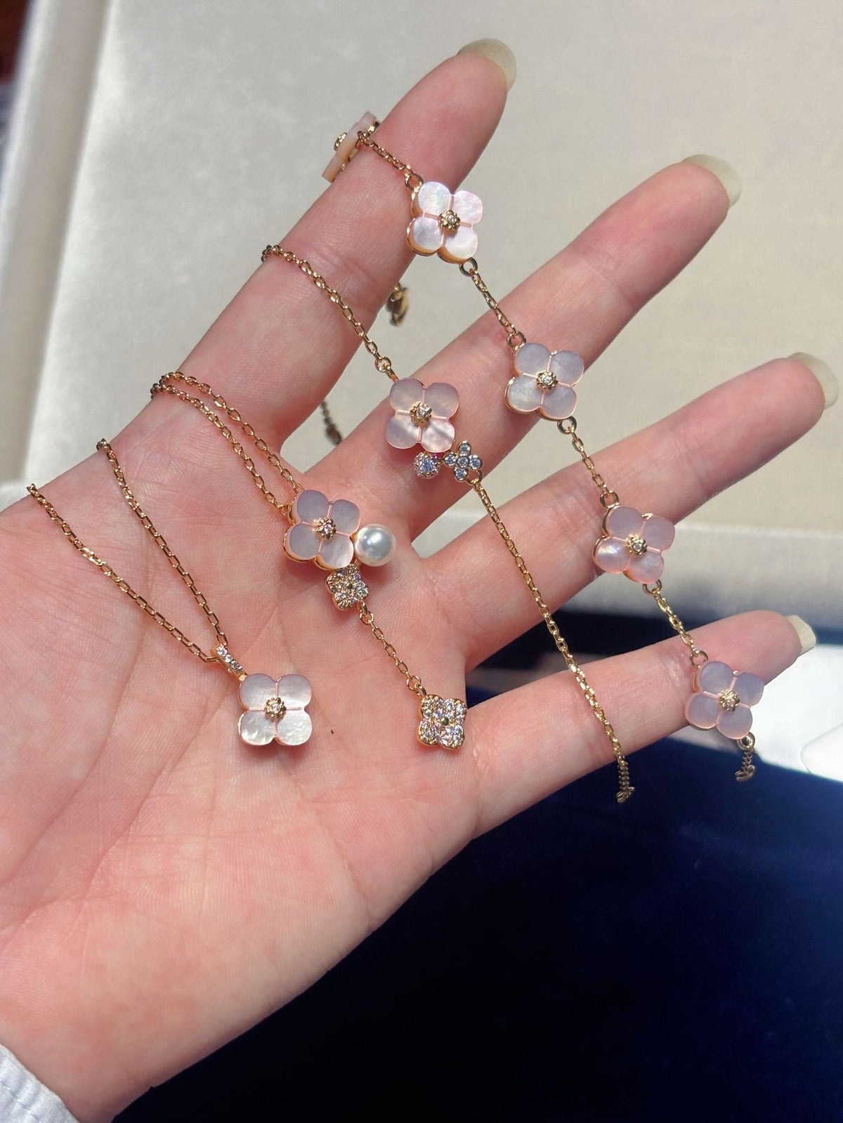 Retro High-grade Light Luxury Cherry Blossom Pink Jewelry Set