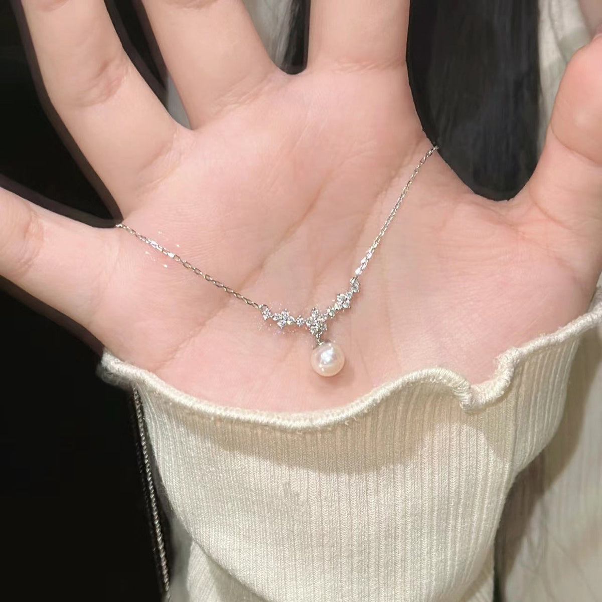 Women's French Cherry Blossom Pearl Zircon Style Exquisite Light Necklace