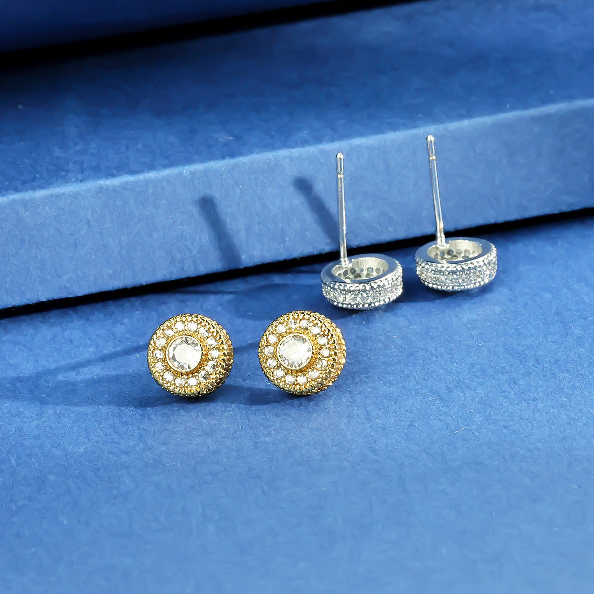 Women's & Men's Hop Full Diamond Micro Inlaid Zircon Round Street Stud Earrings