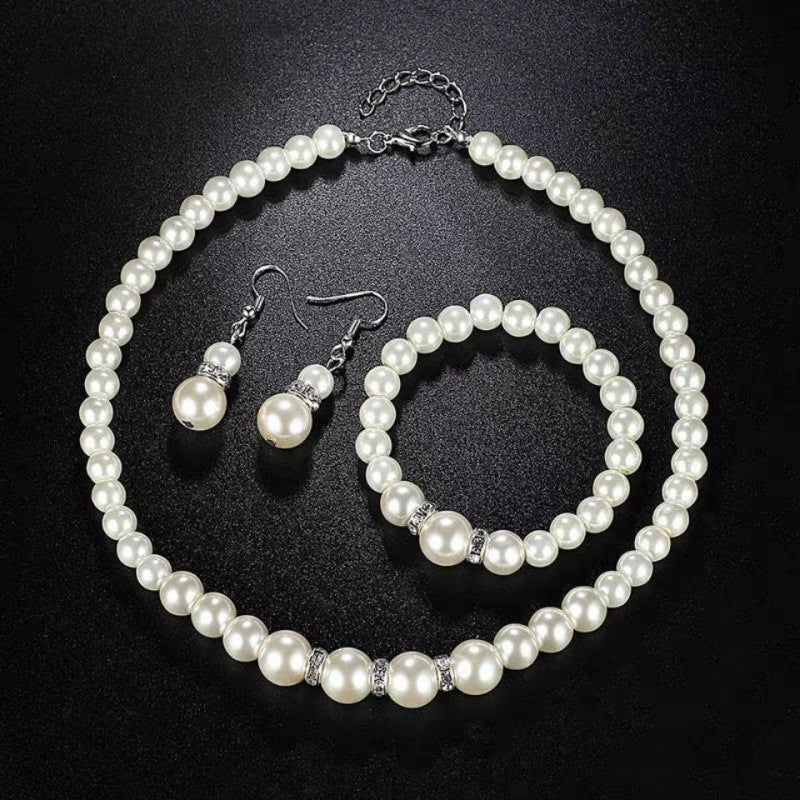 Gift Three-piece Pearl Box Female Beautiful Necklaces
