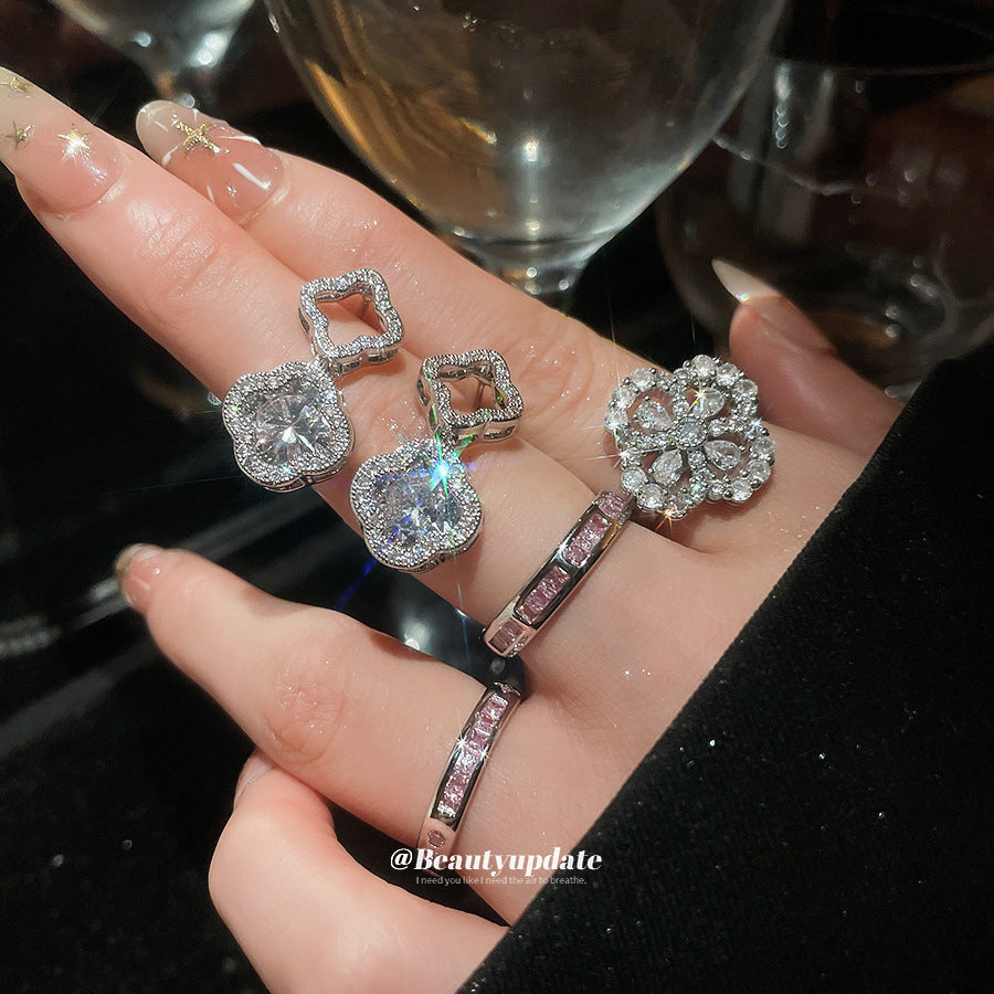 Women's Sier Needle Zircon Flower Hollow Delicate Ear Super Flash Temperament Jewelry Set